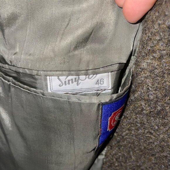 Vintage Mens Wool Coat Size 46 Greenish Brown Chevron Button Front Closure - Picture 4 of 15